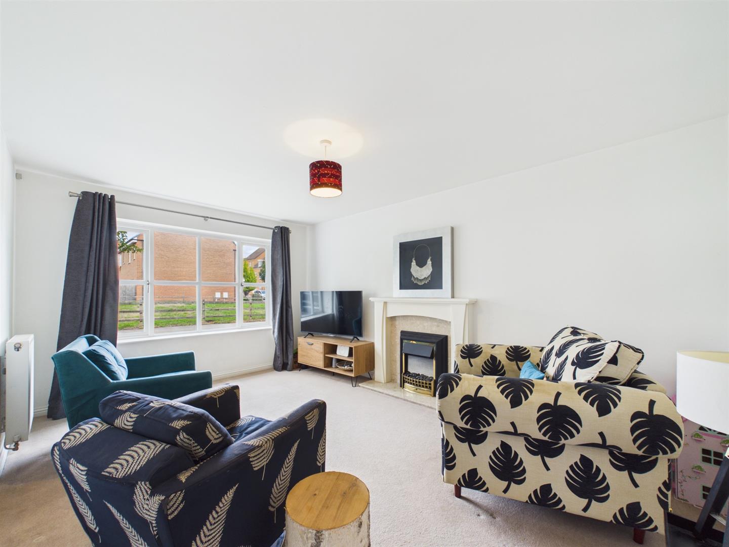 House Banks Crescent in South Kesteven