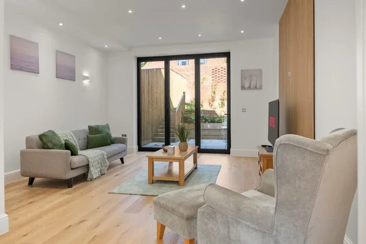 House The Grove in Greater London