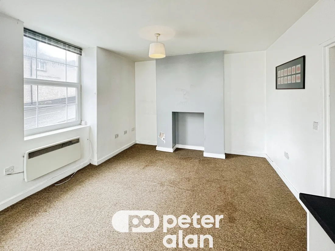 Flat St Woolos Road in Newport