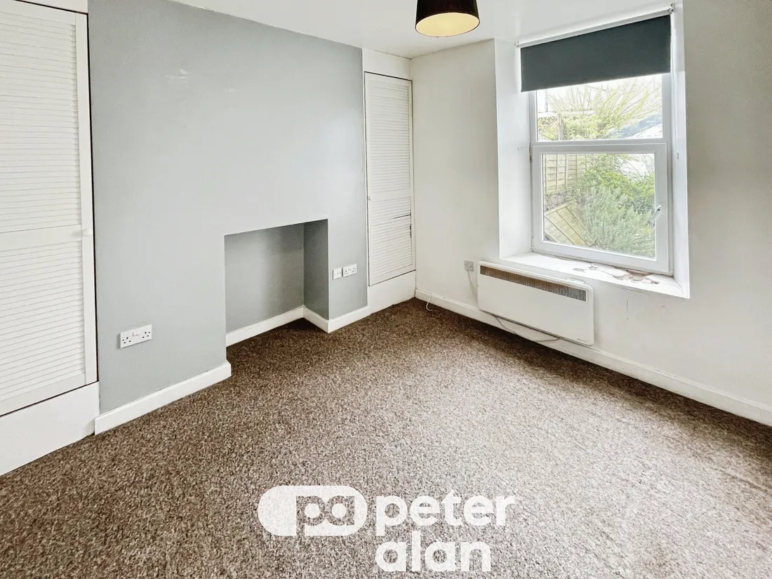 Flat St Woolos Road in Newport