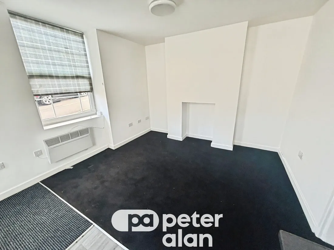 Flat St Woolos Road in Newport