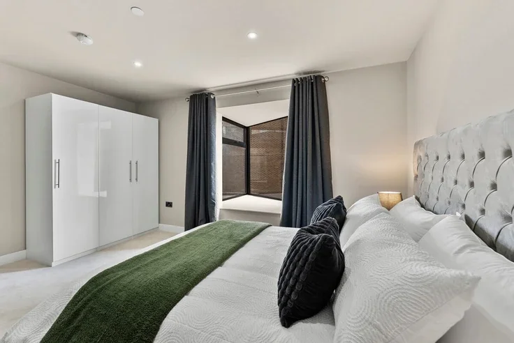 Flat Wellsford Avenue in Metropolitan Borough of Solihull