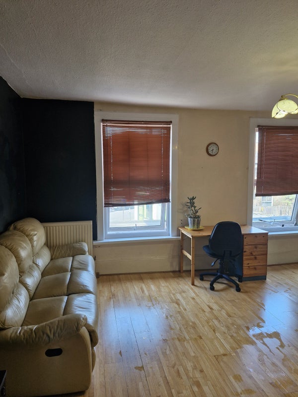 Room Brockley Road in Greater London