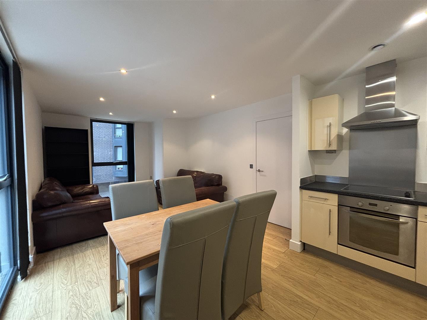 Flat Isaac Way in Manchester