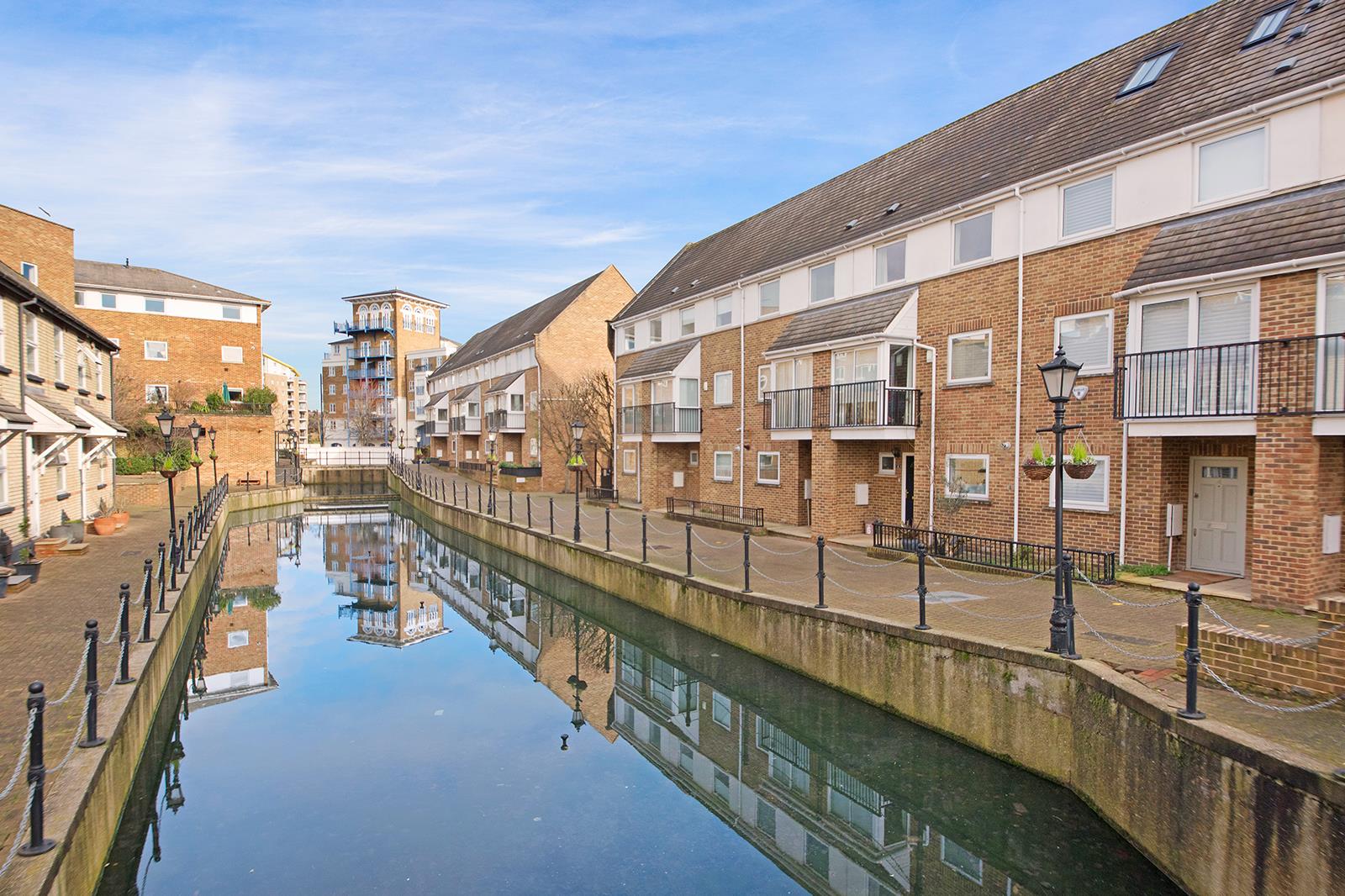 House Albert Mews in Greater London