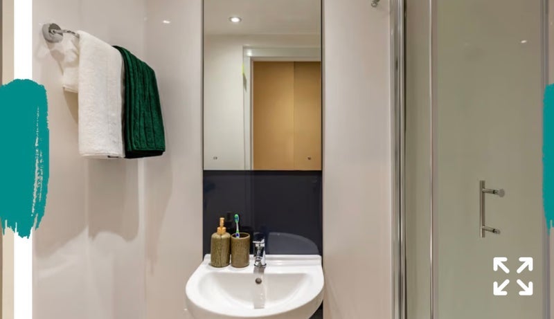 Room Whitelock Street in Leeds