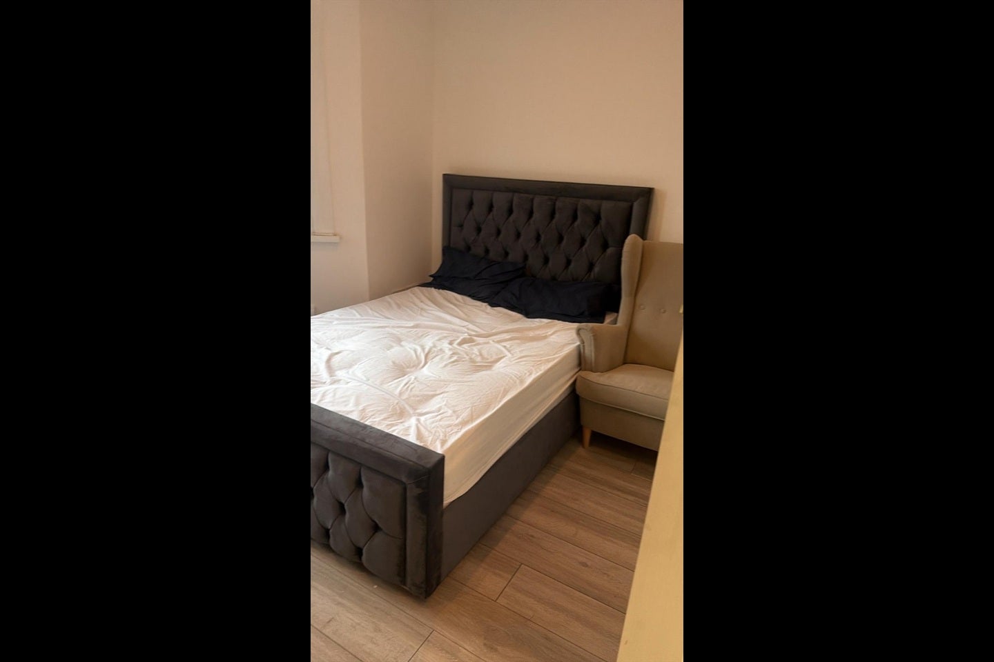 Room Uxbridge Road in Greater London