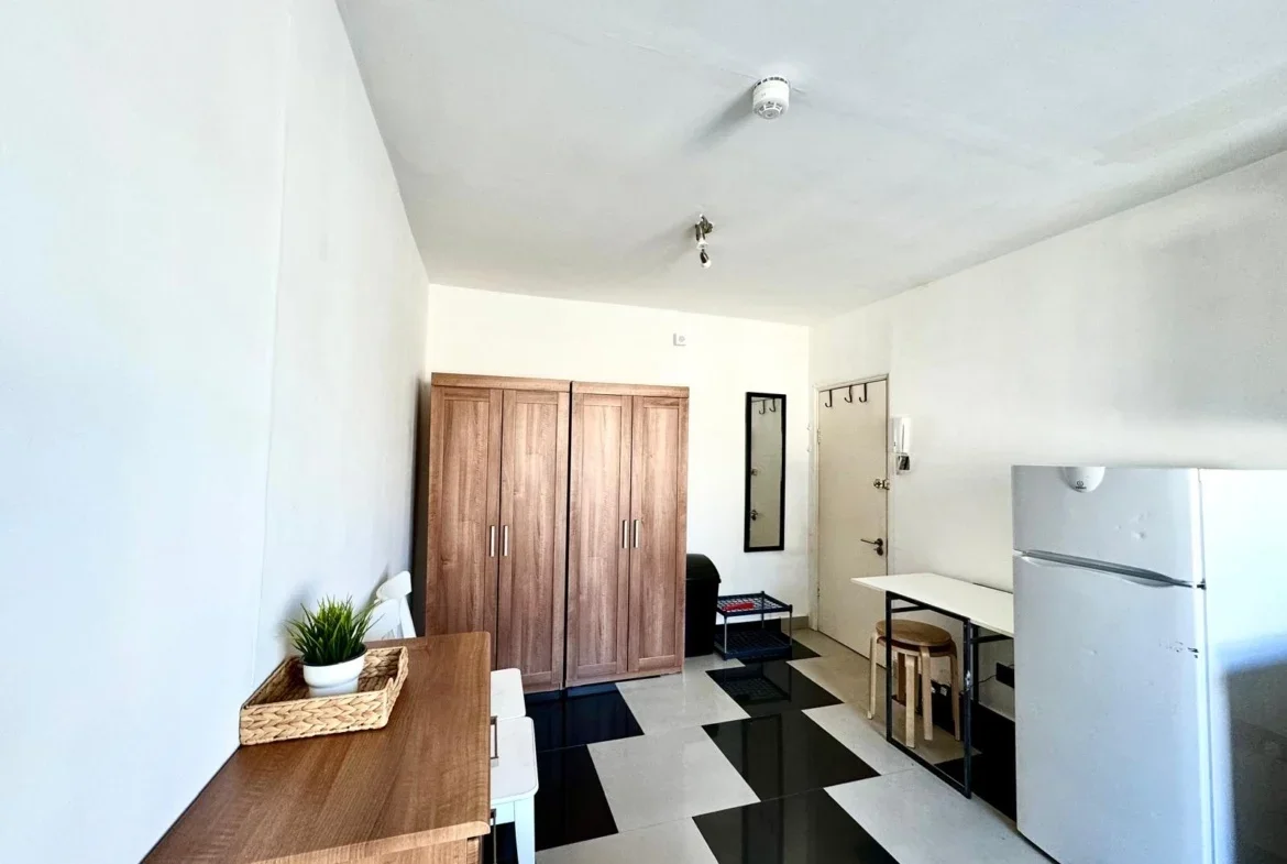 Flat Leinster Gardens in City of Westminster