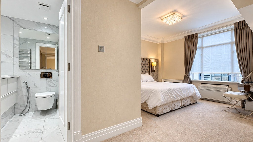 Flat Park Lane in City of Westminster
