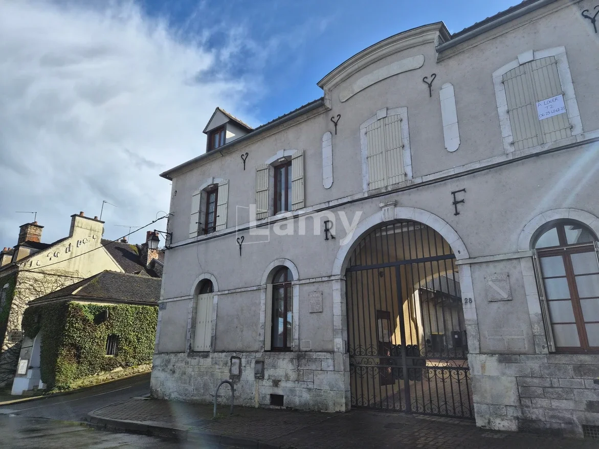 Flat Rue Pasteur in Tonnerre