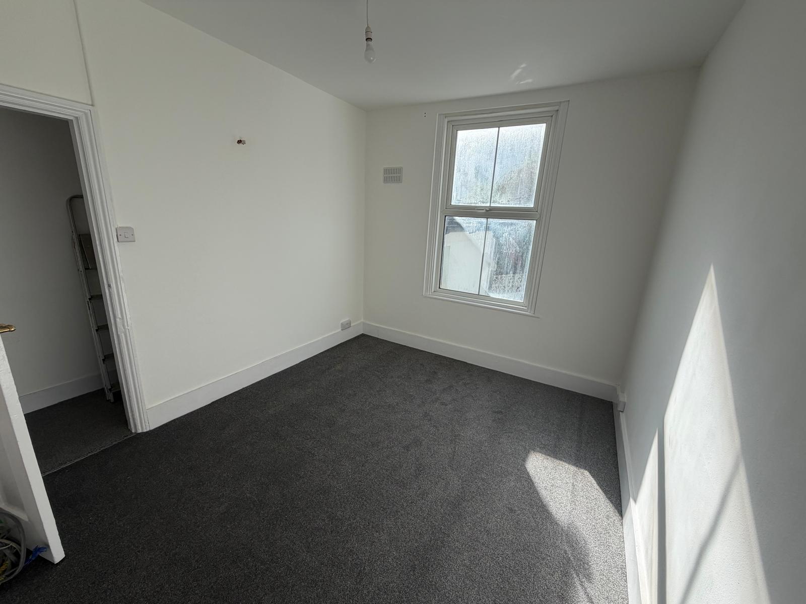 Flat Scarborough Road in Brighton and Hove