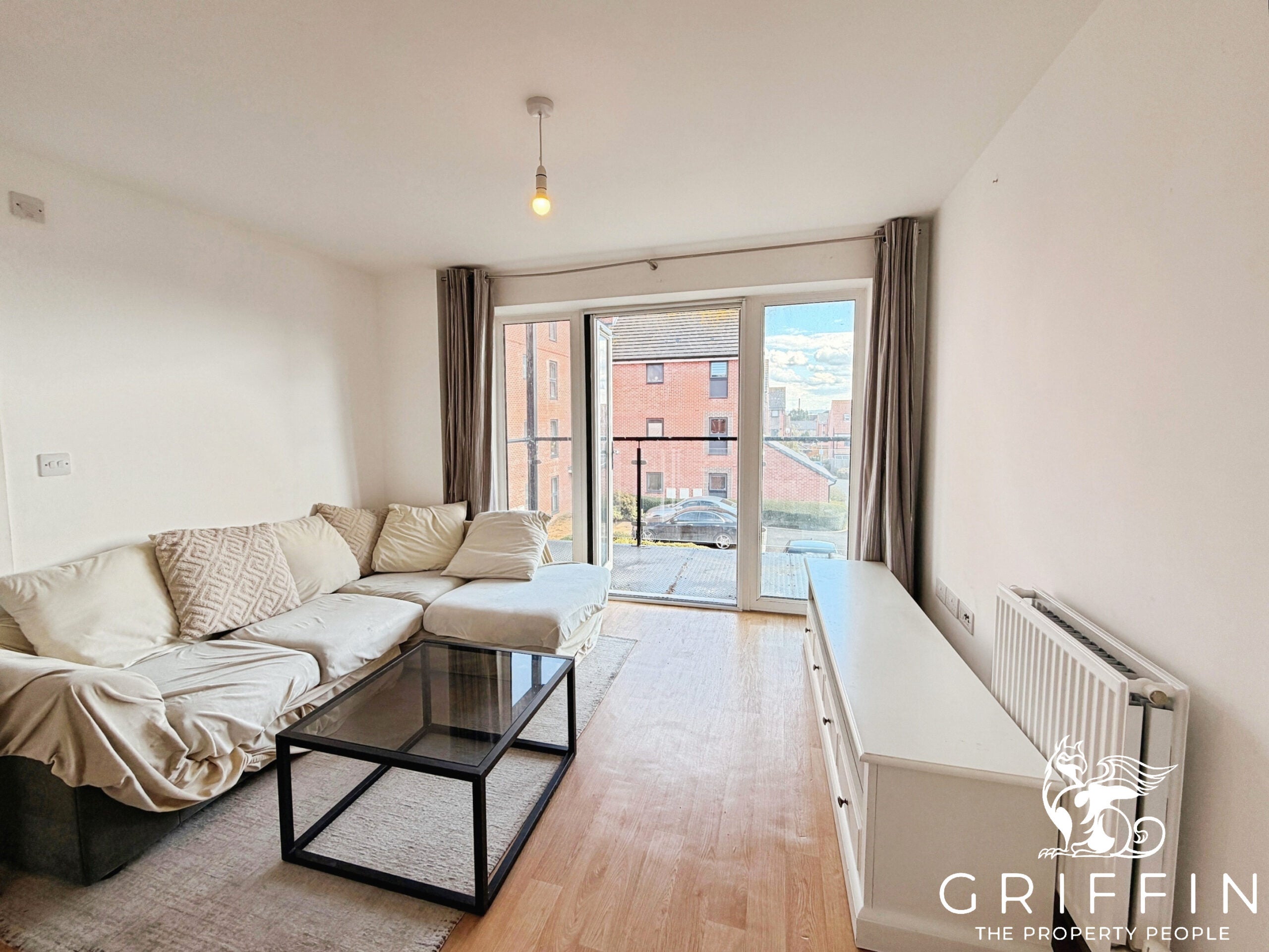 Flat Malthouse Drive in Grays