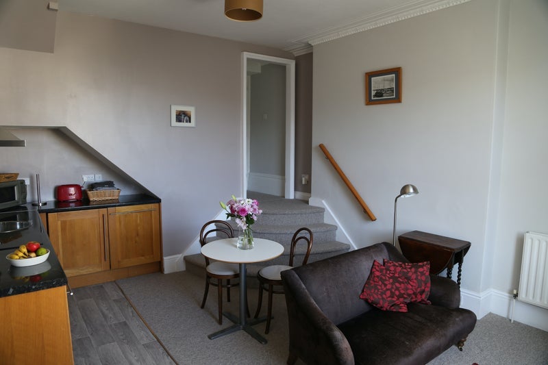 Flat Lansdown Road in Bristol