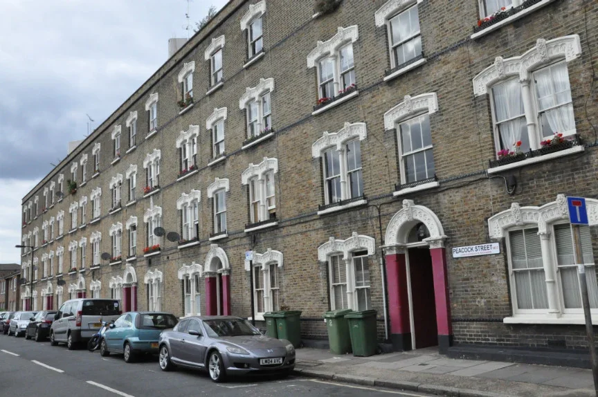 Flat Canterbury Place in Greater London