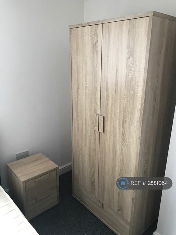 Room Earlsdon Street in Coventry