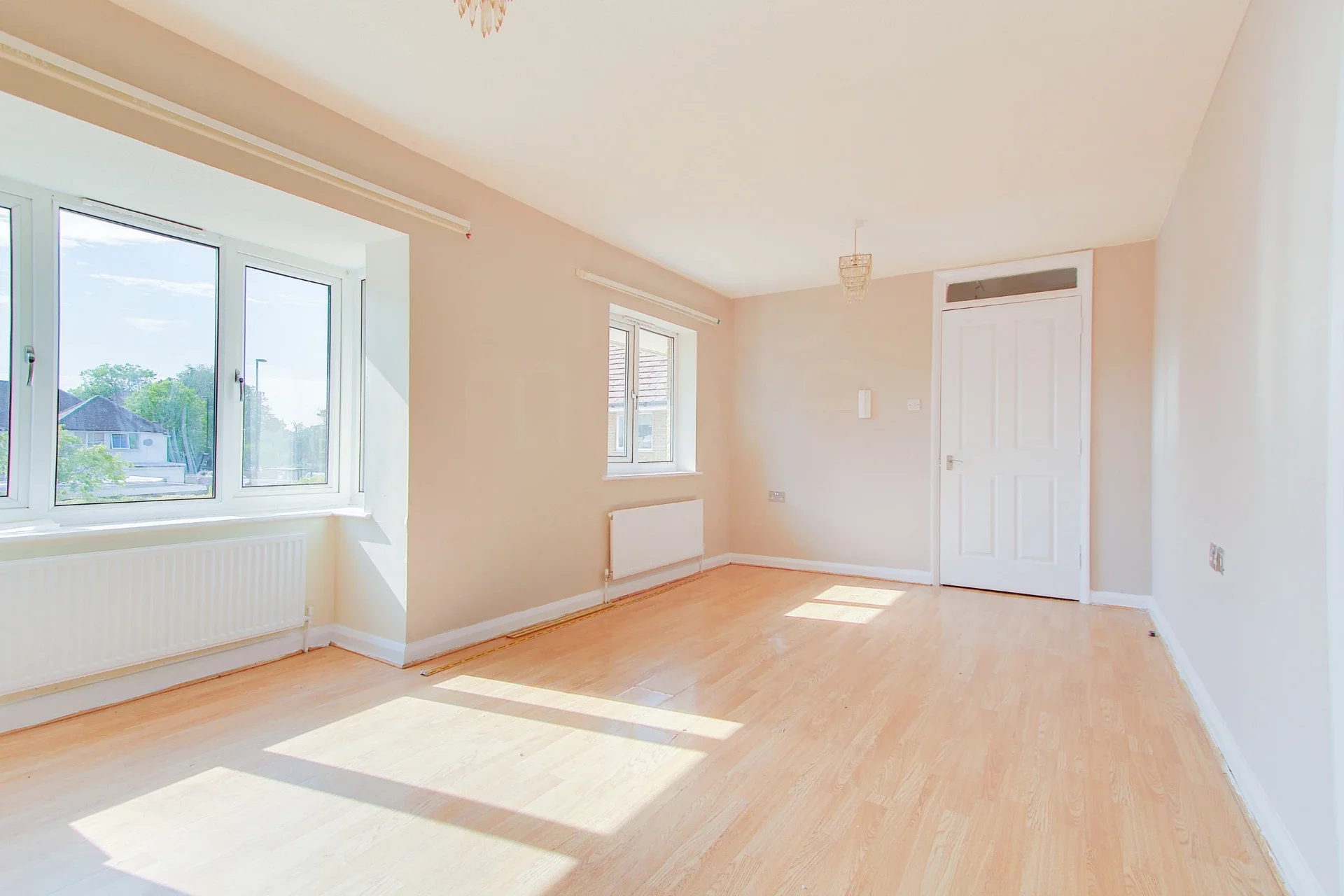 Flat Whitefoot Lane in Greater London