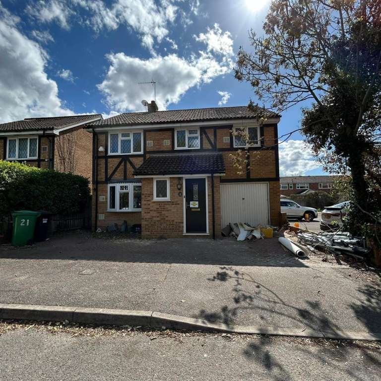 House Ingleside in Slough