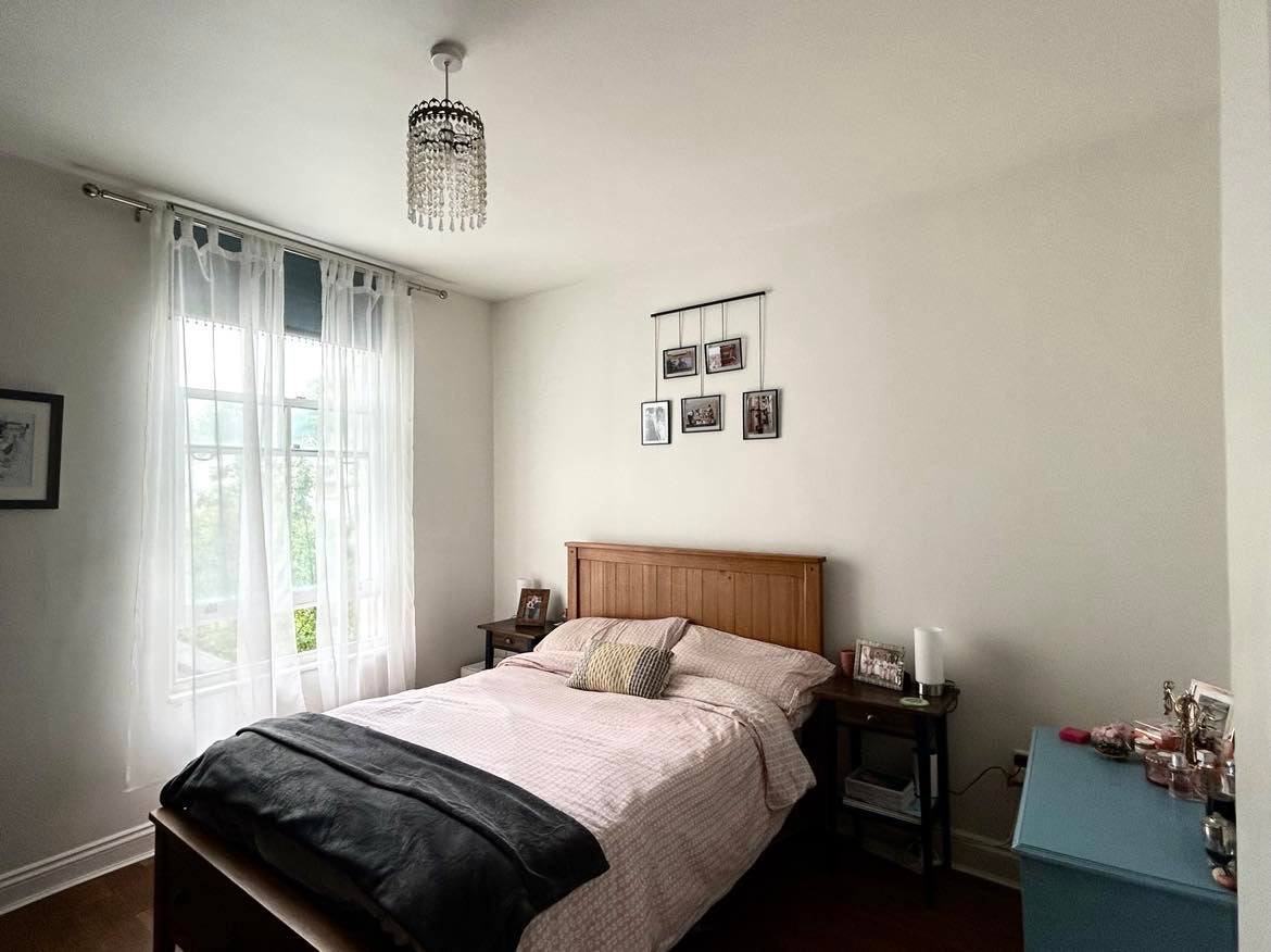 Flat Elm Park in Greater London