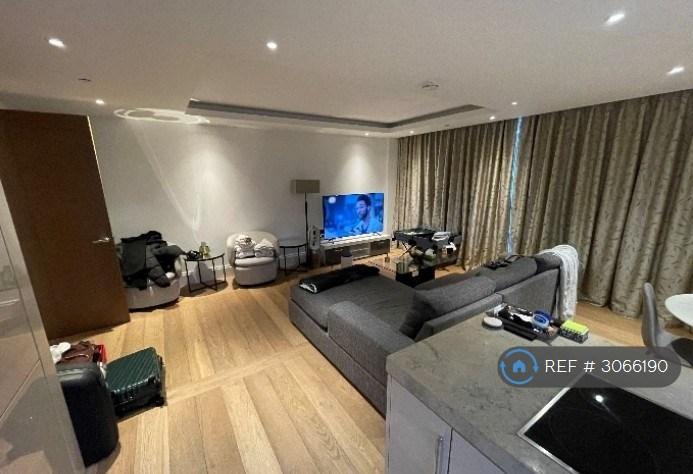 Flat Strand in City of Westminster