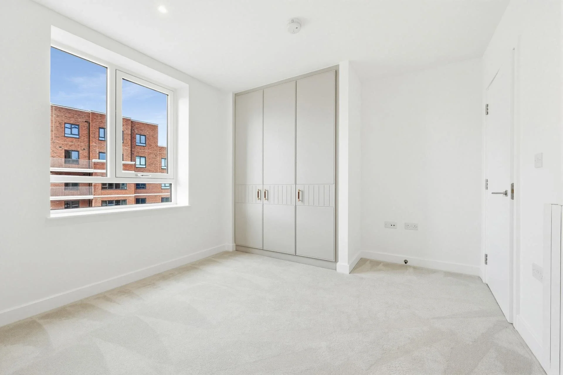 Flat Griffin Manor Way in Greater London