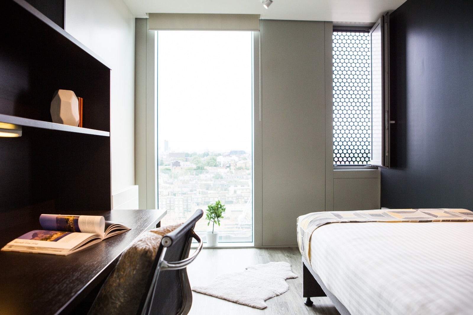 Room Northdown Street in Greater London