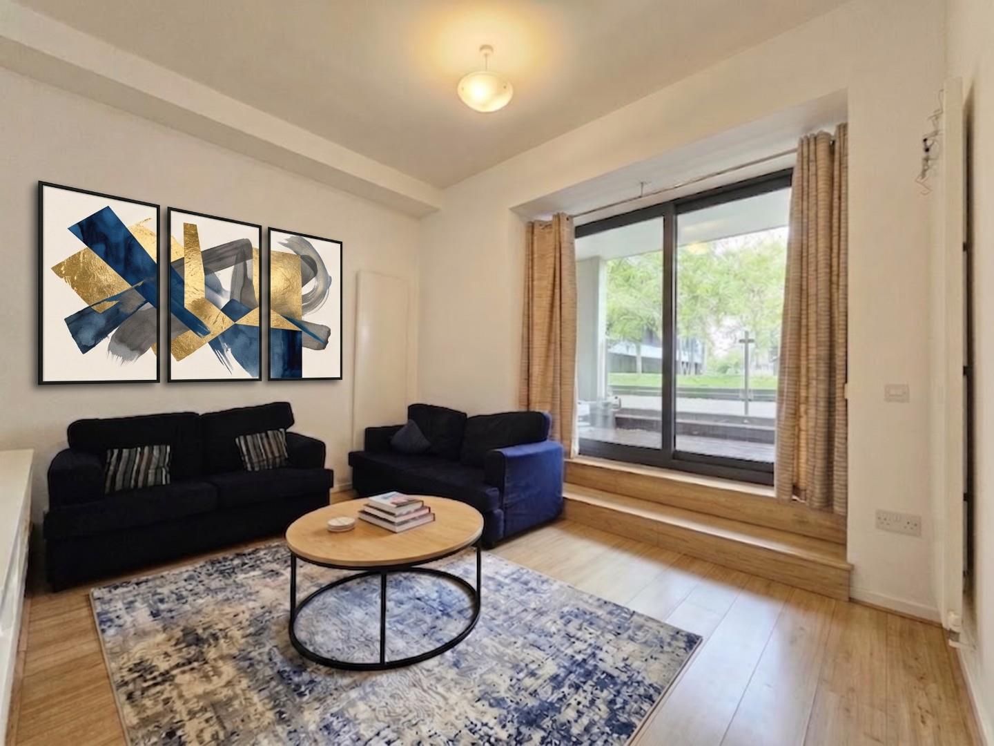 Flat Woodfield Road in Trafford