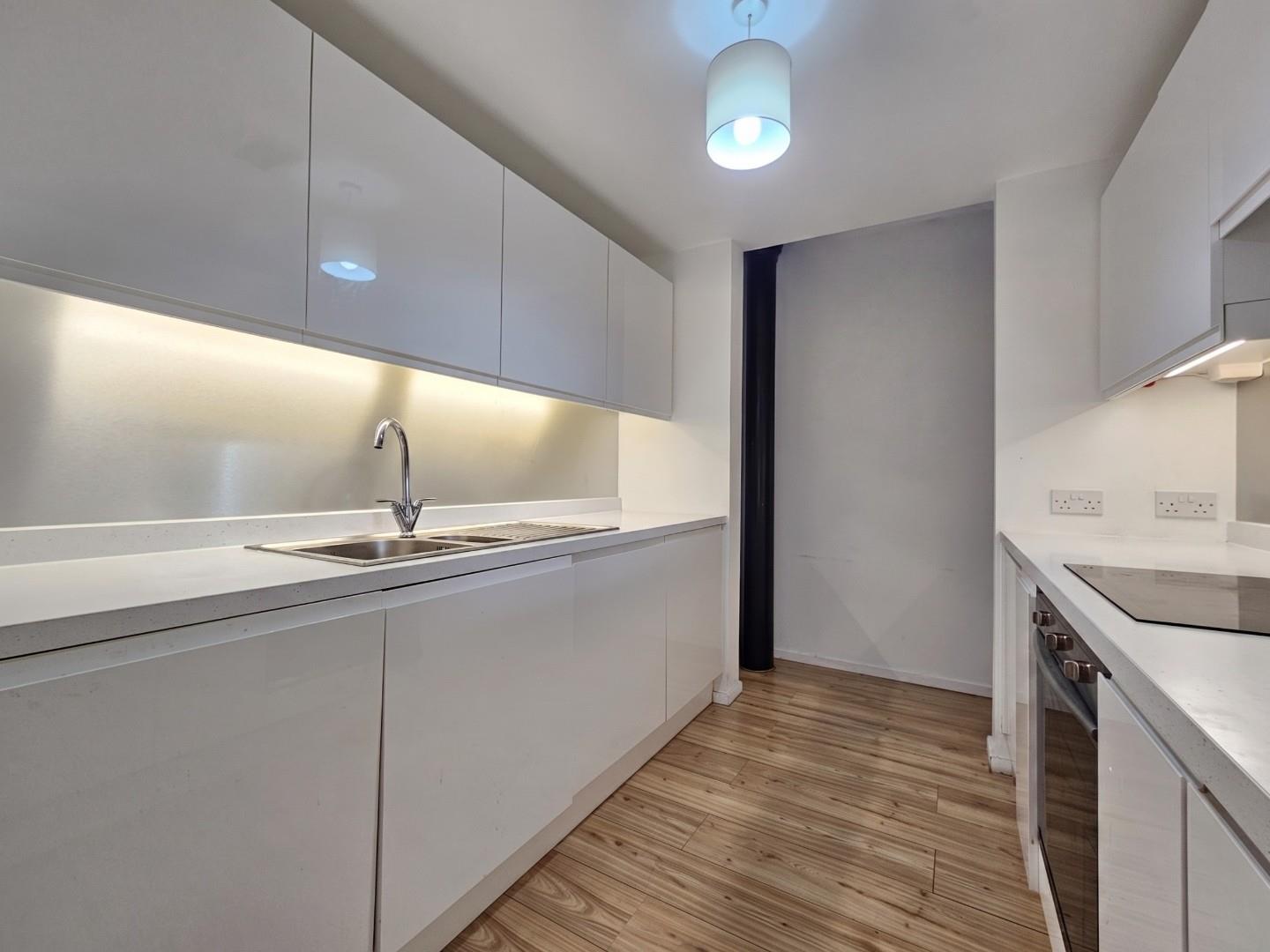 Flat Woodfield Road in Trafford