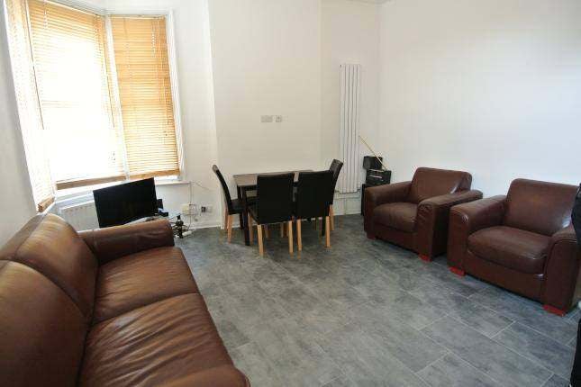 Flat Minet Avenue in Greater London