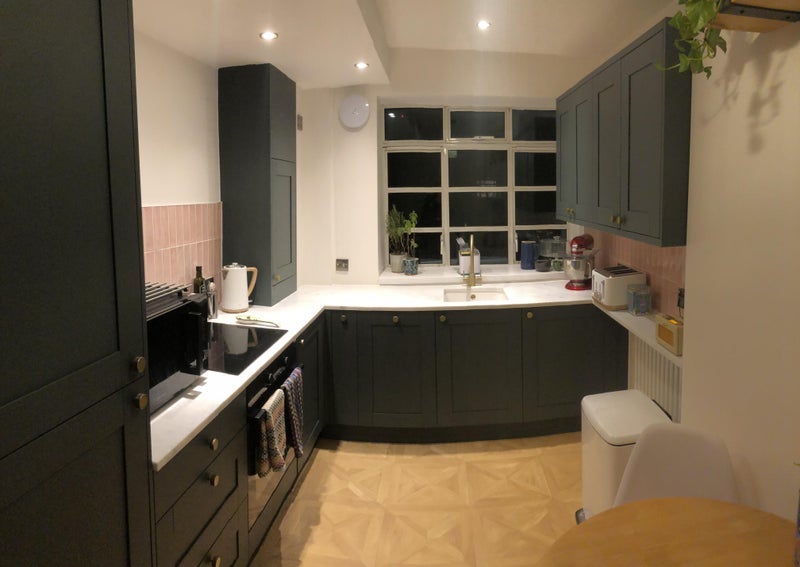 Room Poynders Road in Greater London