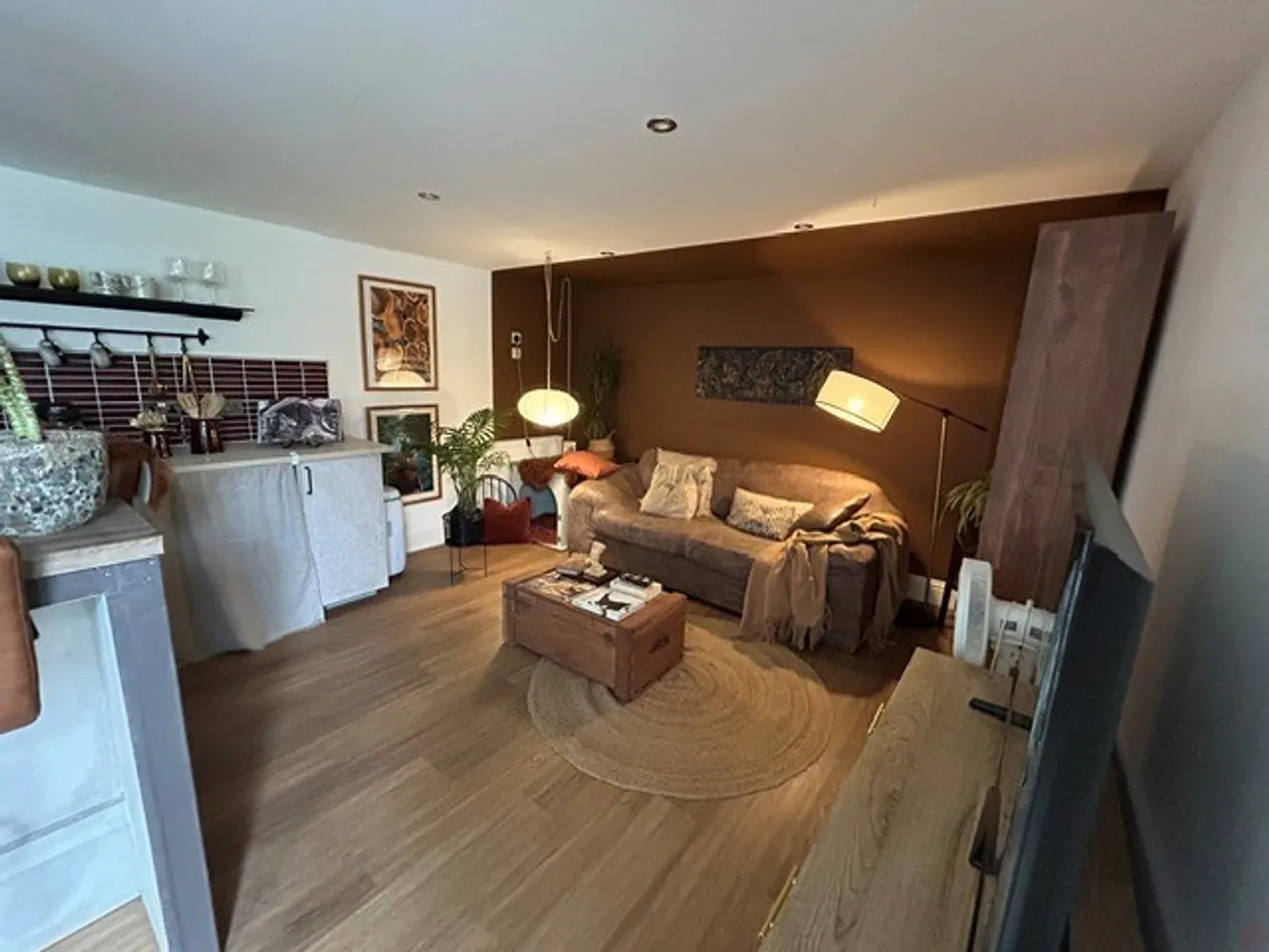 Flat Denmark Road in Cowes