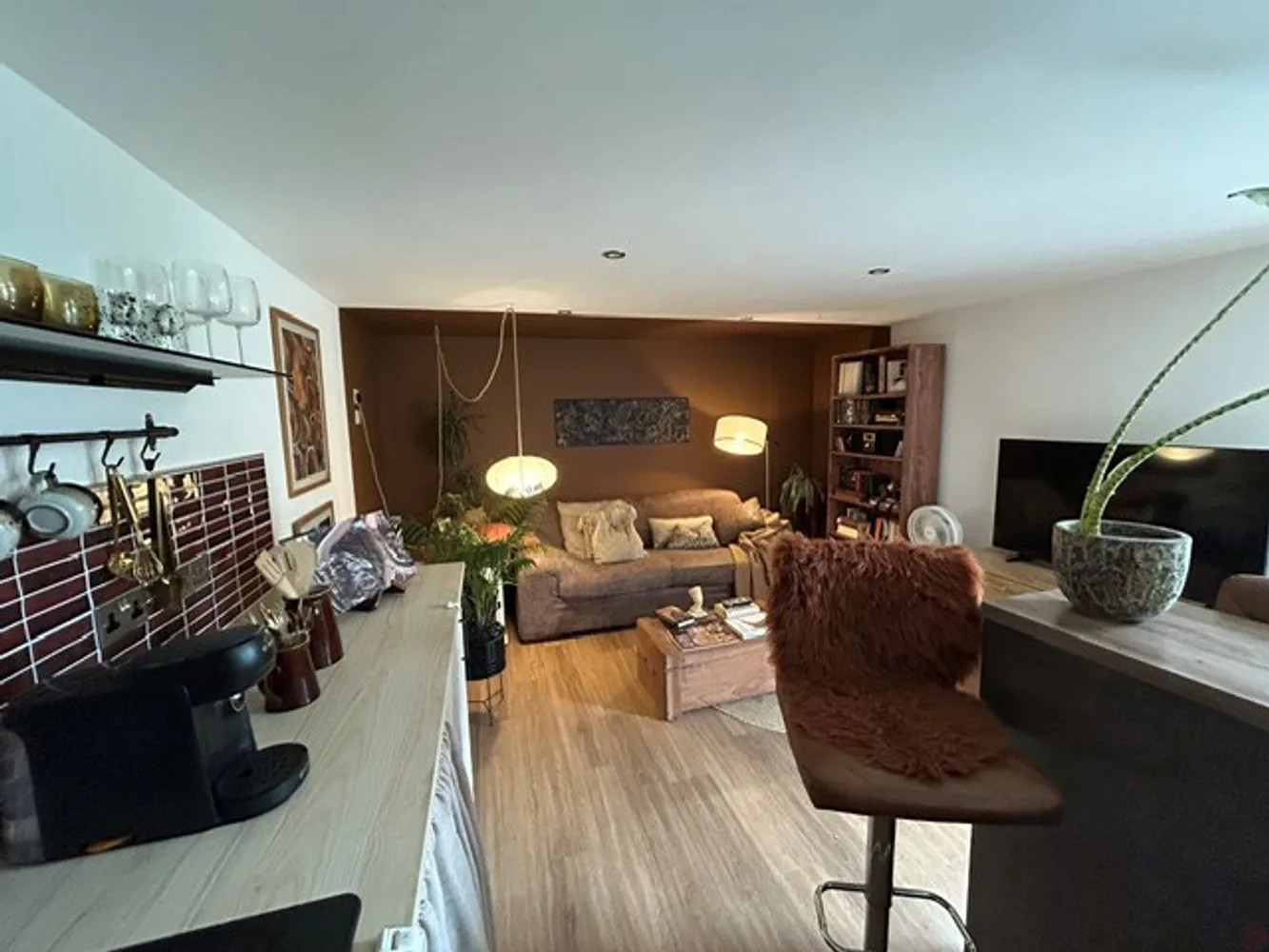 Flat Denmark Road in Cowes