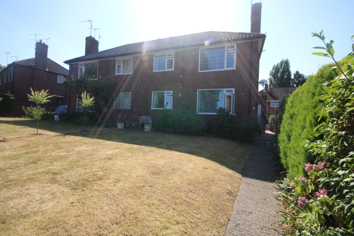 Flat West Bank in Chester