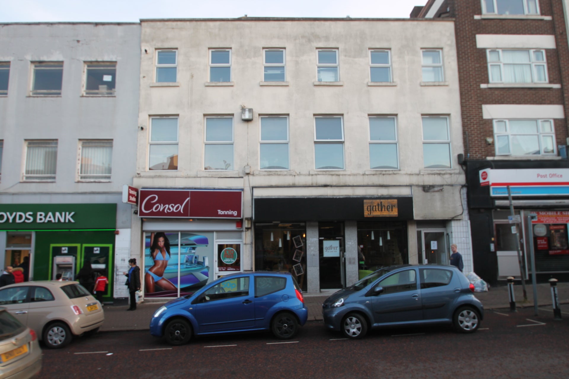 Flat High Street in Dudley