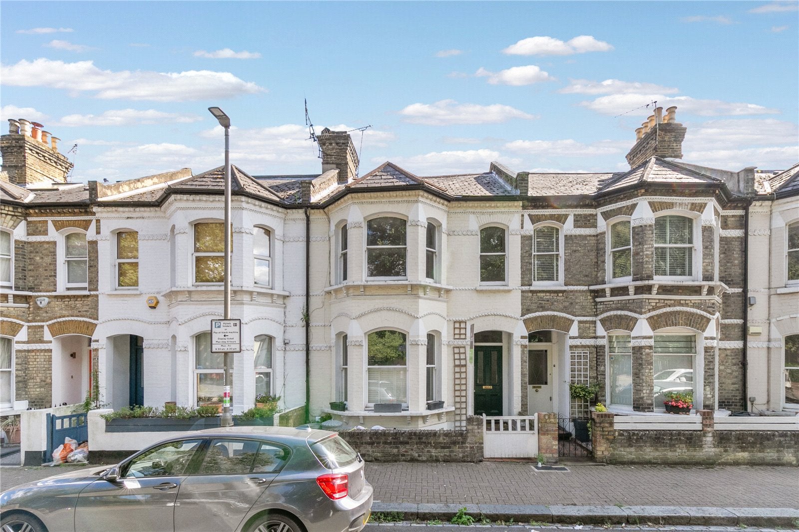 Flat Cabul Road in Greater London