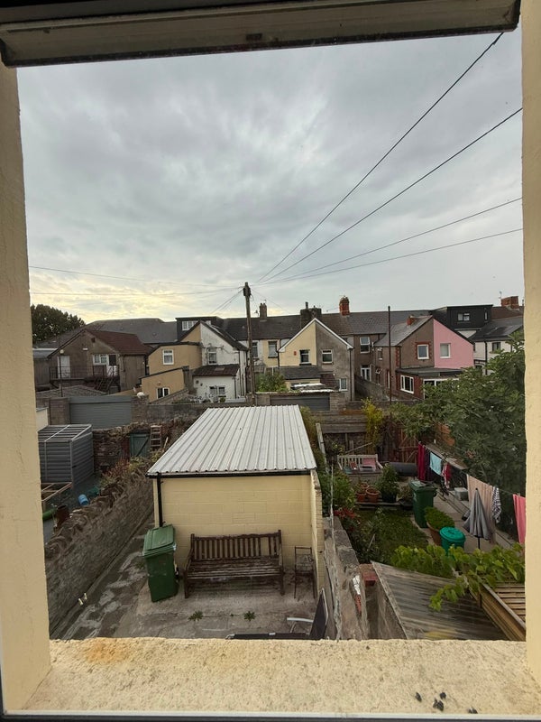 Room Mardy Street in Cardiff