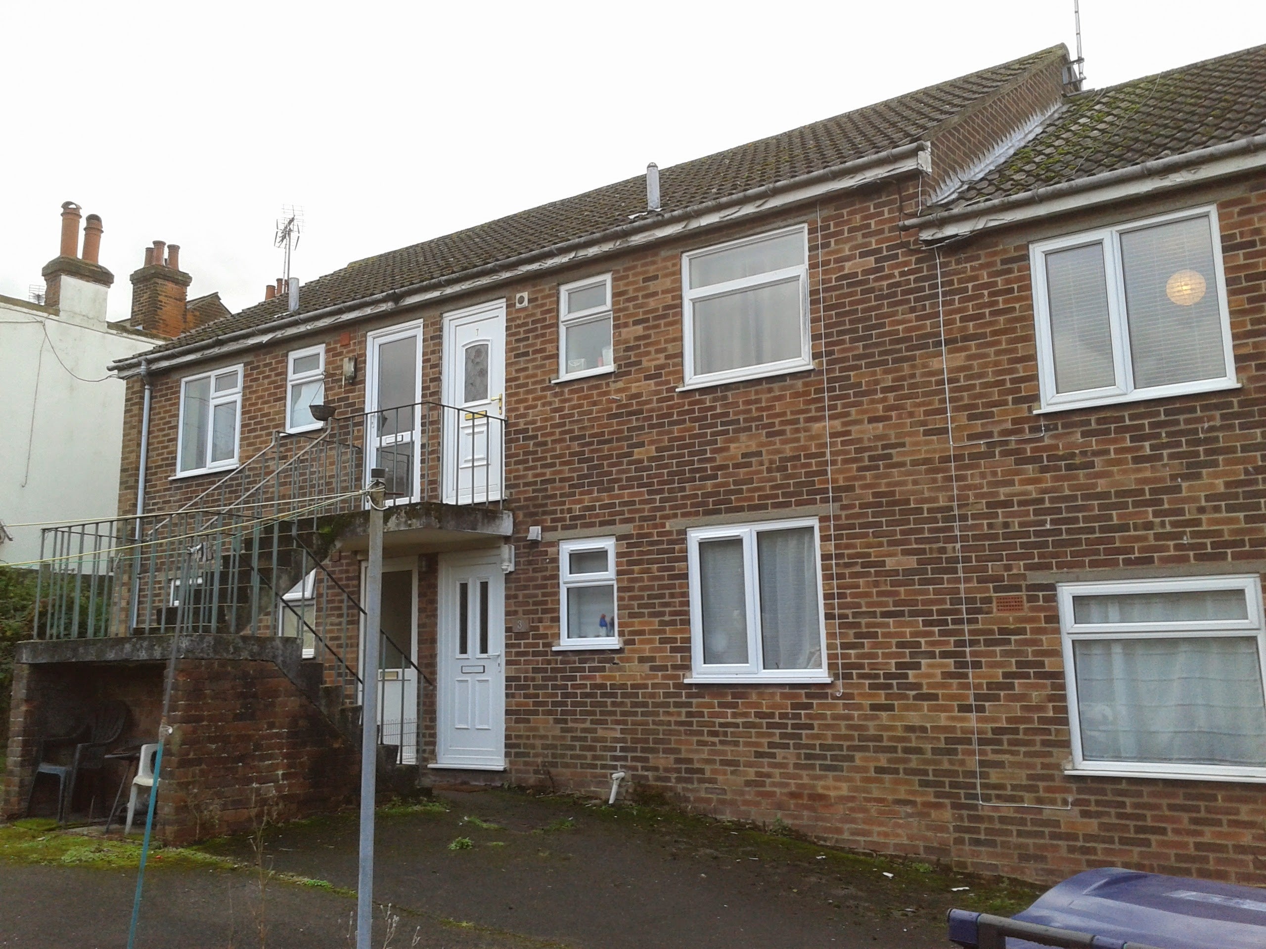 Flat North Holmes Road in Canterbury