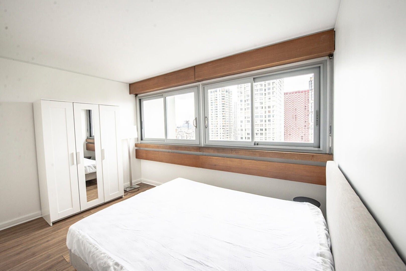 Flat Quai de Grenelle in Paris