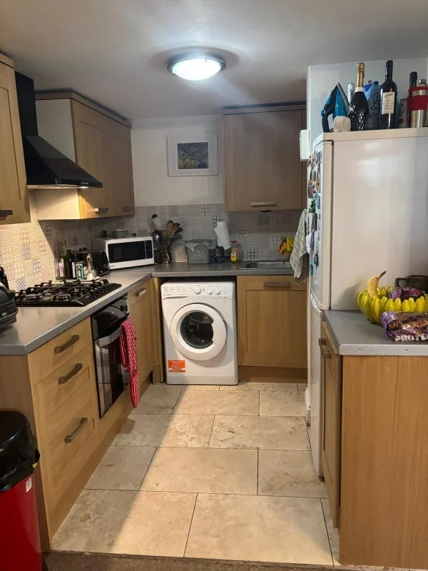 Room Lilford Road in Greater London