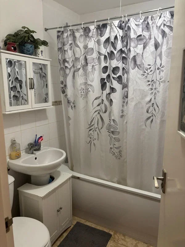Room Lilford Road in Greater London