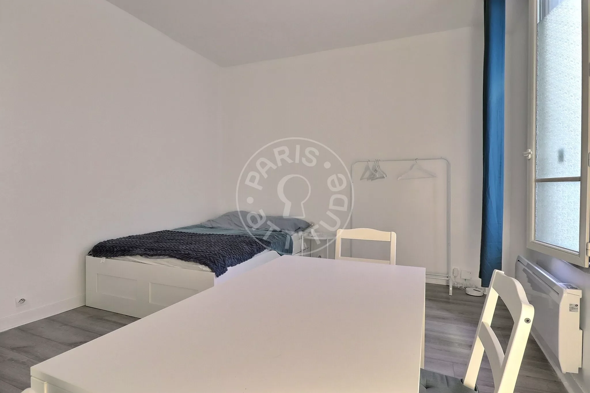Flat Rue Jean Maridor in Paris