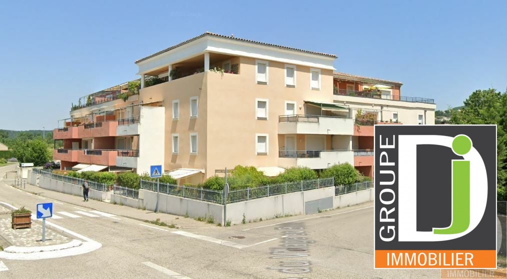 Flat Rue des Porterons in Crest