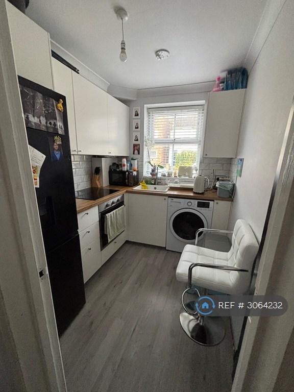 Flat Upper Fant Road in Maidstone