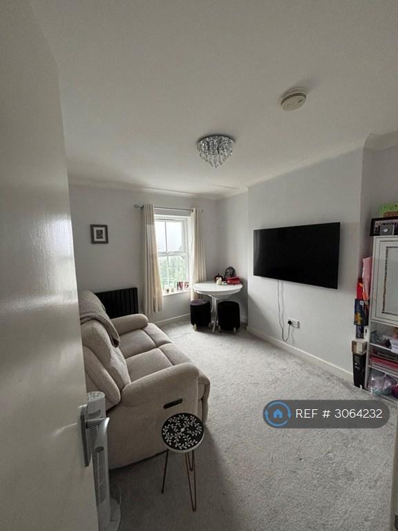 Flat Upper Fant Road in Maidstone