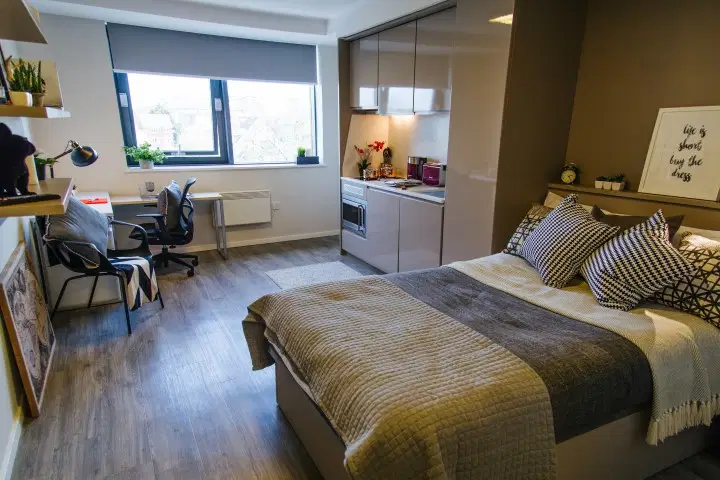 Room Terminus Terrace in Southampton