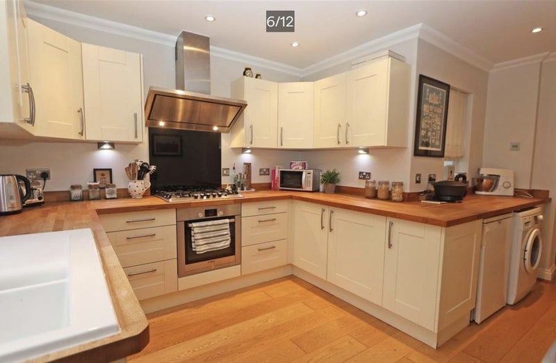 Room Keen's Road in Greater London