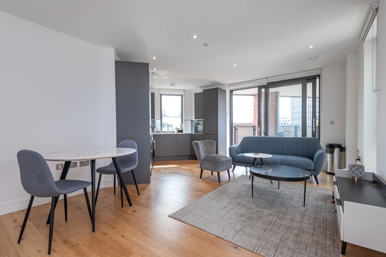 Flat Webber Street in Greater London