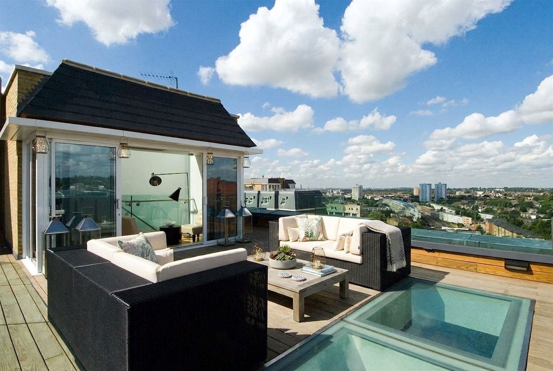 Flat Boydell Court in Greater London