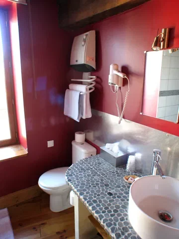 Room Place du Maquis Louis in Luzy
