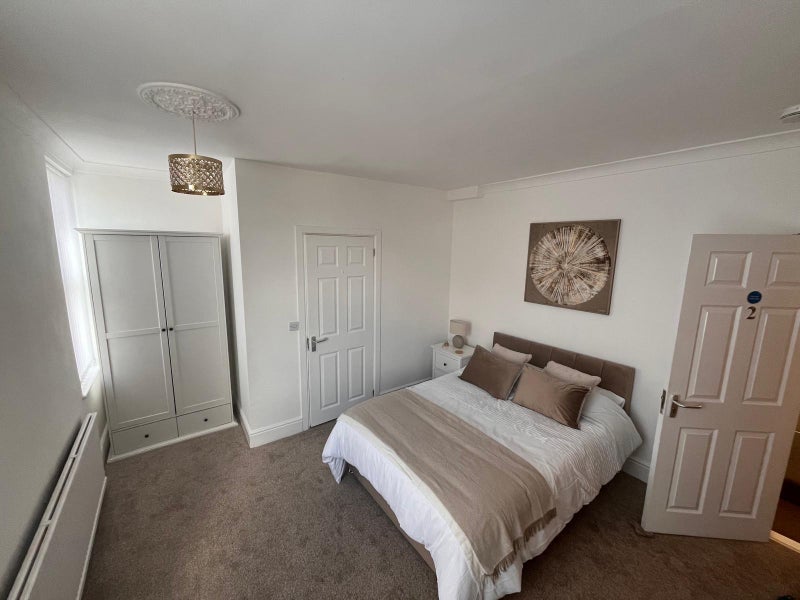 Room Newcastle Avenue in Bassetlaw