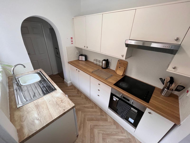 Room Newcastle Avenue in Bassetlaw